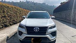 Se Vende Toyota Fortuner Modelo 2021 4X2 Disel Unico Dueño Cono Nieva