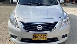 Vendo Nissan Versa Automático