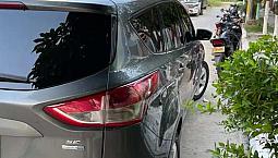 Vendo Hermosa Ford Escape Full Equipó