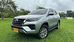 Toyota Fortuner Srv 2022 Diesel