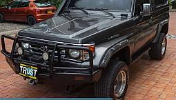 Toyota Land Cruiser 4.5.       Precio Negociable
