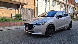 Mazda 2 Hb Touring Carbono Edition 2022