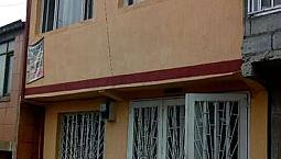 Se Vende Casa Dos Pisos Independentes. Con Terraza Bartio Eucaliptus Nuevo.a.