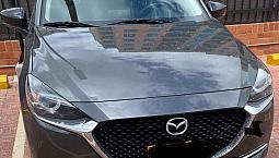 Mazda 2 Touring Automatico Carbon Edition 2023