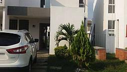 Arriendo/Venta De Hermosa Casa En Hacienda Campestre El Castillo Via Jamundí