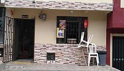 Se Vende Casa De Dos Pisos, Barrio La Unidad.