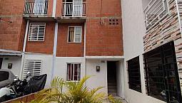 Casa 3 Pisos Ciudadela Las Flores, Excelente Inversion