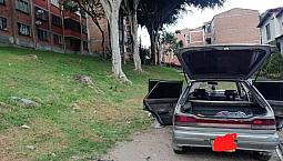Carro Mazda 323