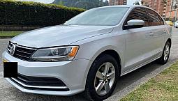 Vendo Volkswagen Jetta 2018