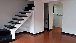 Motivo Viaje Vendo Casa De Dos Piso