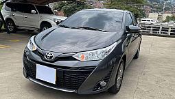 Toyota Yaris Xs 1.5 Hatchback Modelo 2021 Con 15.000 Full