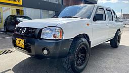 Nissan Frontier Np300 Mt 2.4 4X2