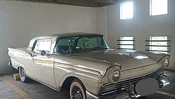 Ford 57 Fairlane 500 Har-Top