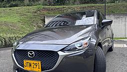 Mazda 2 Sedan 1.5 Touring