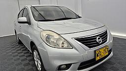 Nissan Versa 1.6 Sense
