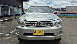 Toyota Fortuner 2.7 Sr5 At