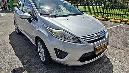 Ford Fiesta 1.6 Sportback Automática