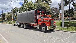 Camion Dodge Cnt 900 222 - Estacas