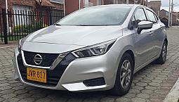 Nissan Versa Sense Automatico