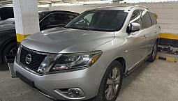 Nissan Pathfinder 3.5 R52 Advance