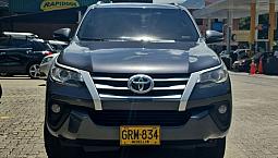 Toyota Fortuner 2.4 Street Diesel 4x2 At