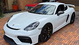 Porsche 718 Cayman Gt4
