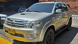 Toyota Fortuner 3.0 Crv Diesel 4X4 At Blindaje 2+ 2010