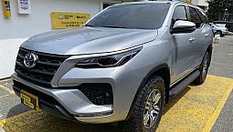 Toyota Fortuner 2.8 Sr Diesel 4x2