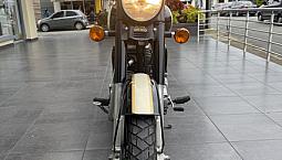 Color Negro, Papeles Al Día